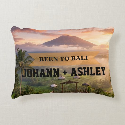 Bali Indonesia Travel Souvenir Throw Pillow アクセントクッション (正面)