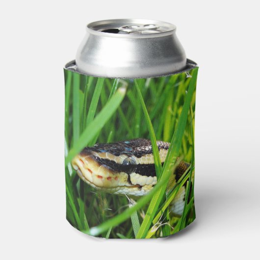 Ball Python in the Grass 缶クーラー (缶正面)