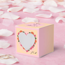 Ballottines gris décorées d'un cœur rose フェイバーボックス
