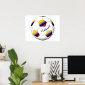 Balón de FÚTBOL COLOMBIA Bandera nacional ポスター (ホームオフィス)