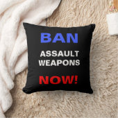 Ban Assault Weapons Now! Protest Against Guns クッション (ブランケット)