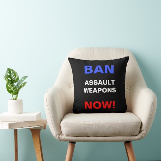 Ban Assault Weapons Now! Protest Against Guns クッション (椅子)