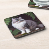 Banjo the Persian：ふわふわの灰色と白の喜び コースター (左側)