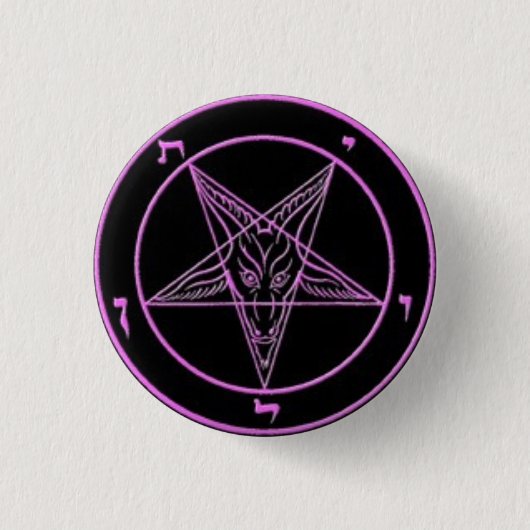 Baphomet小さく黒く、ピンクのPin 缶バッジ (正面)