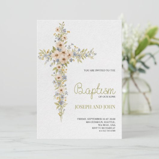 Baptism invitation card featuring a floral cross 招待状 (スタンド正面)