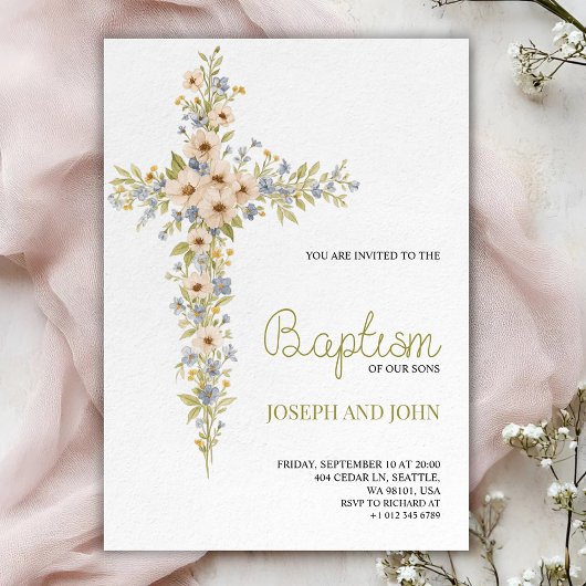 Baptism invitation card featuring a floral cross 招待状