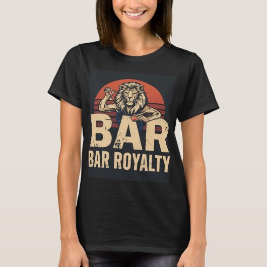 Bar Royalty Lioness Bartender Shirt Tシャツ (正面)