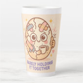 Barely Holding It Together カフェラテマグ (正面)