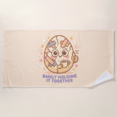 Barely Holding It Together ビーチタオル (正面)