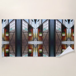 Barn Door Perspective, Revelation 3:8 ビーチタオル