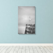 Barn Roof with Storm in Background Canvas Print キャンバスプリント (インサイチュ (ウッドフロア))