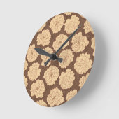 Baroque Roses on walnut brown - seamless pattern. ラウンド壁時計 (傾斜)