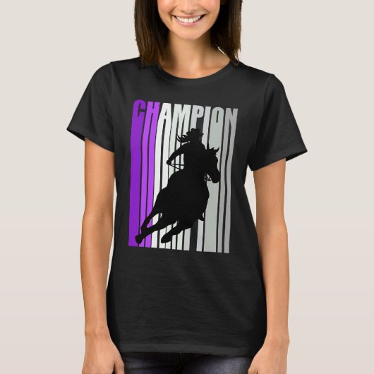 Barrel Racing Champion Horse Riding Purple Cowgirl Tシャツ (正面)
