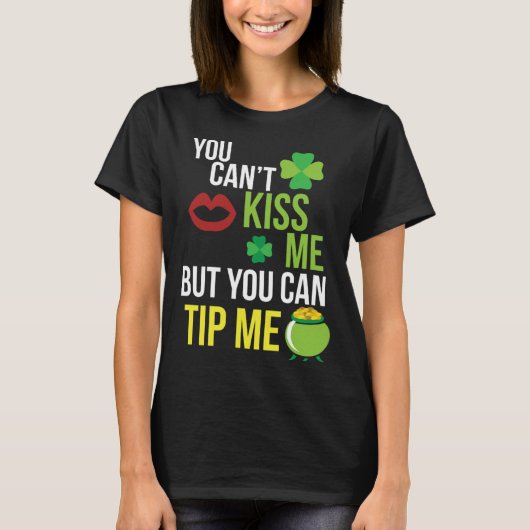 Bartender St Patricks Day Waitress Waiter Server Tシャツ (正面)