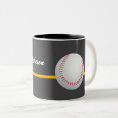 Baseball on a dark gray Background personalize ツートーンマグカップ (正面右)