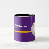 Baseball on colorful purple Background personalize ツートーンマグカップ (中央)