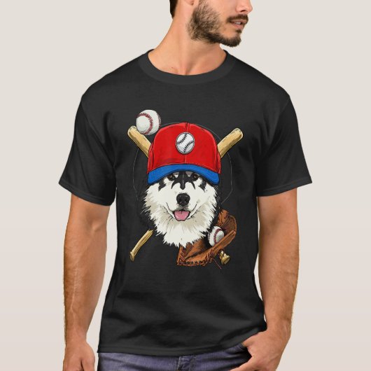 Baseball Player Coaches Alaskan Malamute Dog Pitch Tシャツ (正面)