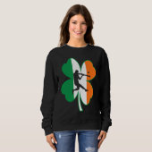 Baseball Player Lucky Shamrock Ireland Flag St Pat スウェットシャツ (正面フル)