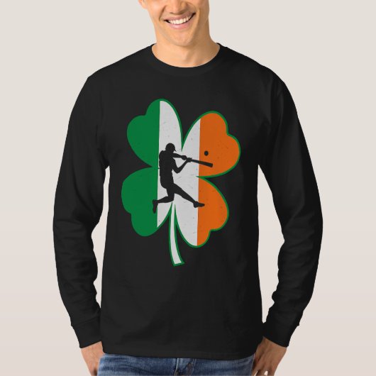Baseball Player Lucky Shamrock Ireland Flag St Pat Tシャツ (正面)