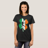 Baseball Player Lucky Shamrock Ireland Flag St Pat Tシャツ (正面フル)