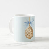 Basket Weave Egg Blue Bow コーヒーマグカップ (正面左)