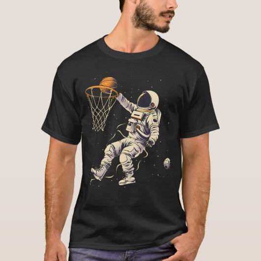 Basketball Slam Dunk Astronaut Basketball Player D Tシャツ (正面)
