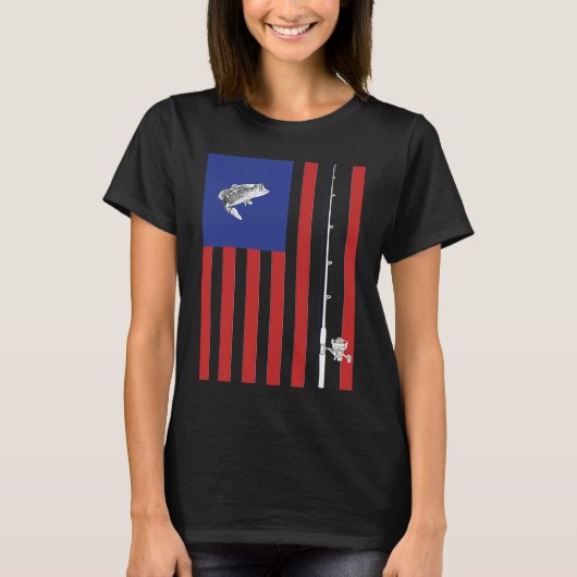 Bass American Flag Fishing Pole Tシャツ (正面)