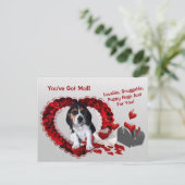 Basset Houndあなたがメール得パピーハグバレンタイン シーズンポストカード (スタンド正面)