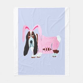 Basset Hound in bunny costume フリースブランケット