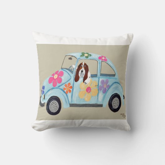 Basset Hound in Hippie Car クッション (正面)