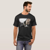 Bathの1986年のスナップ0590aのjGibney博物館のZazzle Gif Tシャツ (正面フル)