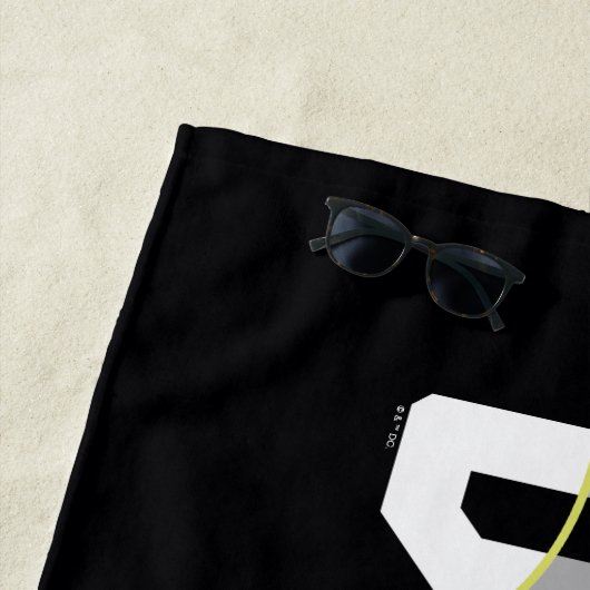 Batman High Tech Nameグラフィック ビーチタオル (インサイチュ)