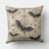 Bats & Spider Webs Gothic クッション (裏面)