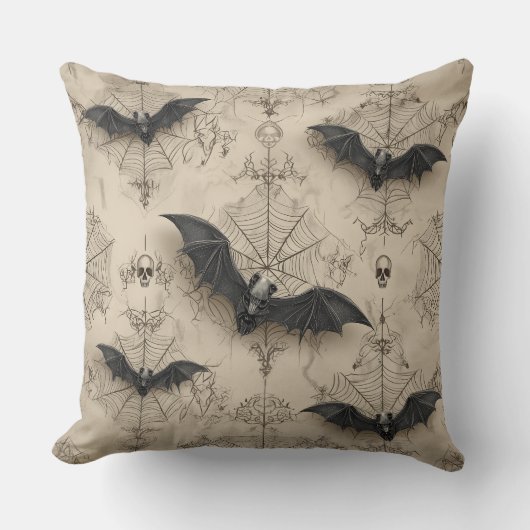 Bats & Spider Webs Gothic クッション (正面)