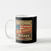 Bayonne Nj Its Where My Story Begins _1  コーヒーマグカップ (左)