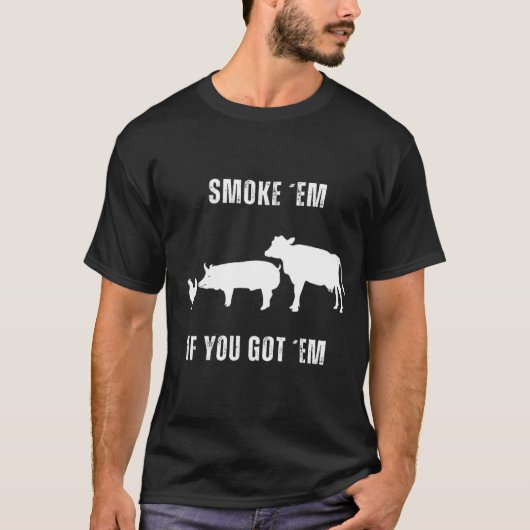 BBQの火災：デザインが口火を出す Tシャツ (正面)