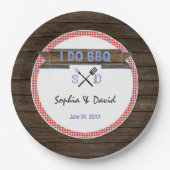 BBQカップル素朴のシャワーを行う木製ギンガム ペーパープレート (正面)