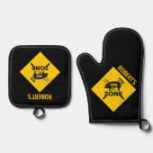 BBQゾーパーソナライズされたンの警告サインデザイン 鍋つかみ&鍋敷きセット (正面)