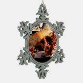 BBQビーフブリスケットサンドイッチ スノーフレークピューターオーナメント (左)