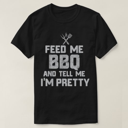 BBQ食べ物を与えとBBQをグリルしてかわいらしいおもしろい Tシャツ (デザイン正面)