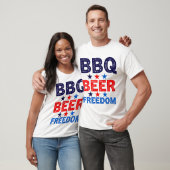 BBQ Beer Freedom America USA 7月4日 Tシャツ (ユニセックス)