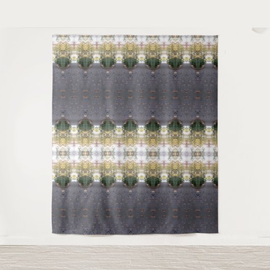 BC秋ツリーイカット8 タペストリー (正面)