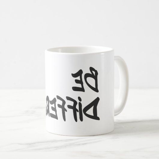 Be 違う コーヒーマグカップ (正面右)