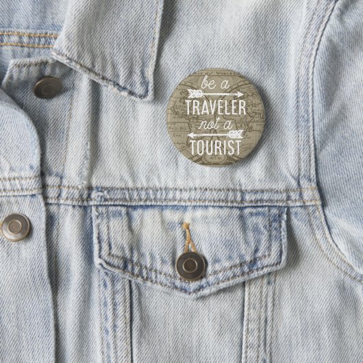 Be a Traveler Not a観光客マップタイポグラフィ引用文 缶バッジ (インサイチュ)