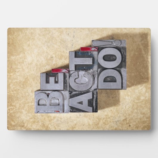 Be、Act、Do フォトプラーク (正面)