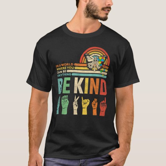 Be Kind Autism Awareness Mom Dad Grandma Teacher K Tシャツ (正面)
