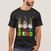 Be Kind Autism Awareness Month Cute Gnomes Men Wom Tシャツ (正面)