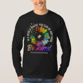 Be Kind Autism Awareness Sunflower Puzzle Choose K Tシャツ (正面)