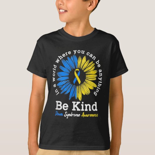 Be Kind Down症候群認識度リボンヒマワリK Tシャツ (正面)