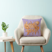 Be Kind | Gold Floral Inspirational Throw Pillow クッション (椅子)